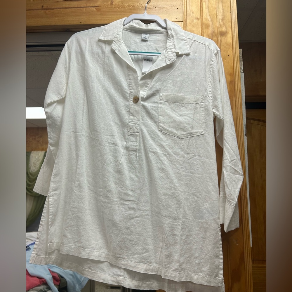 ‼️NEW‼️Old navy white long sleeve blouse